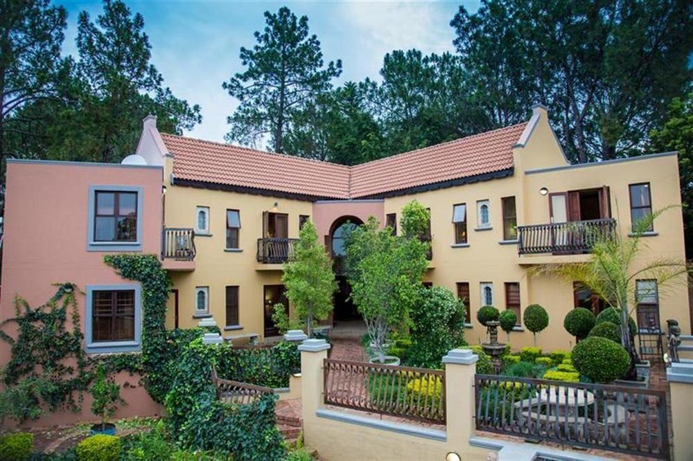 Bohemian - 5* Pretoria-Noord