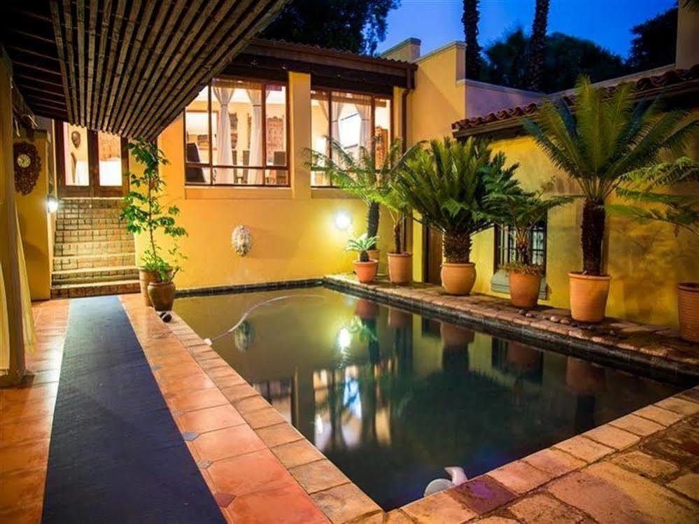Bohemian - Pretoria-Noord