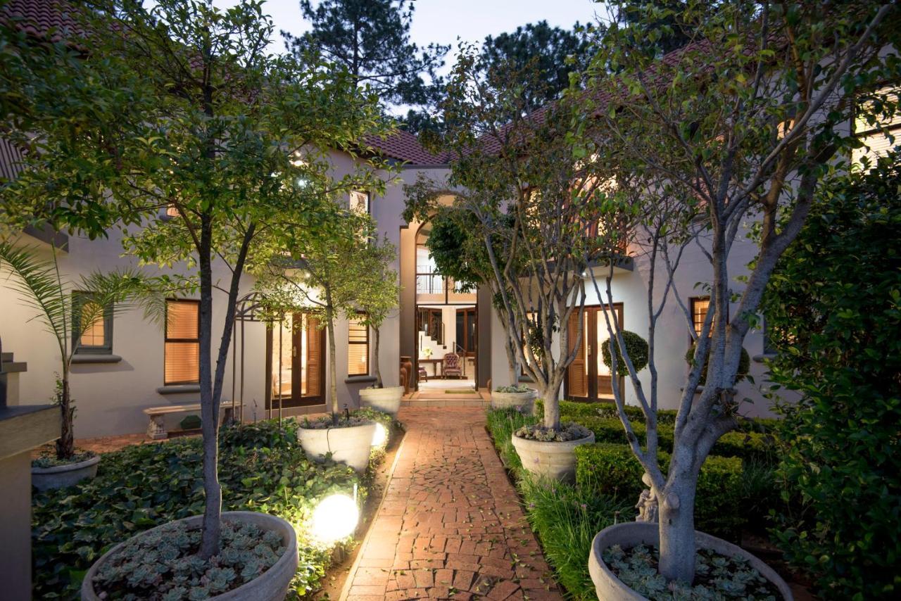 Bohemian - 5* Pretoria-Noord